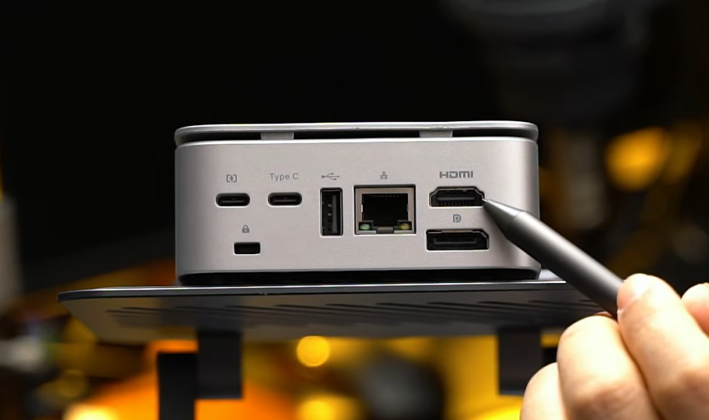 GMKtec NucBox G10背面